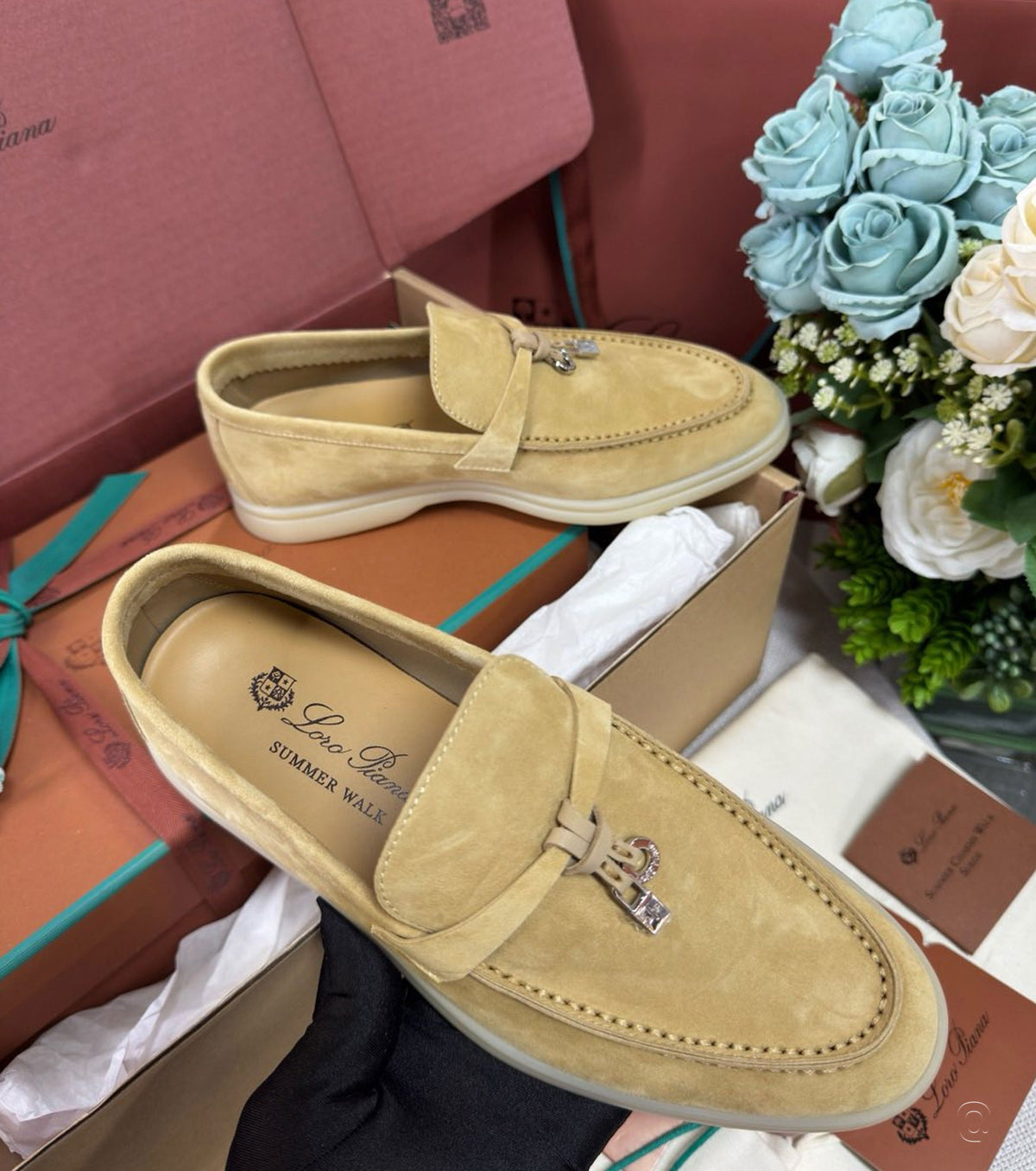 Unisex Summer Charms Walk Loafer