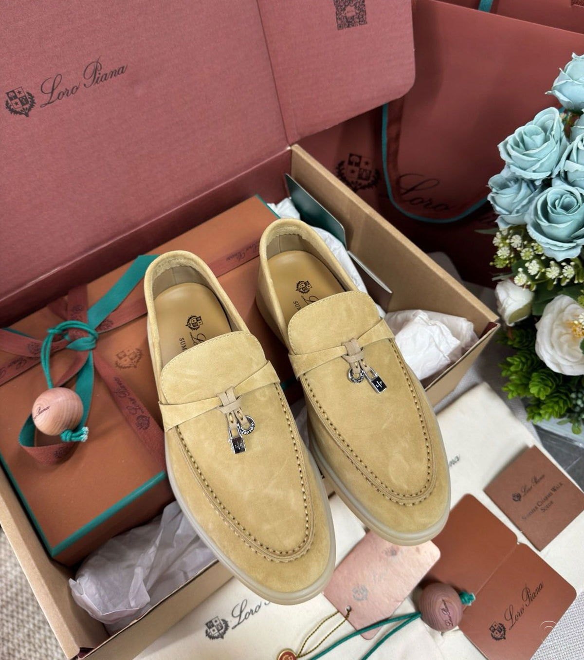 Unisex Summer Charms Walk Loafer