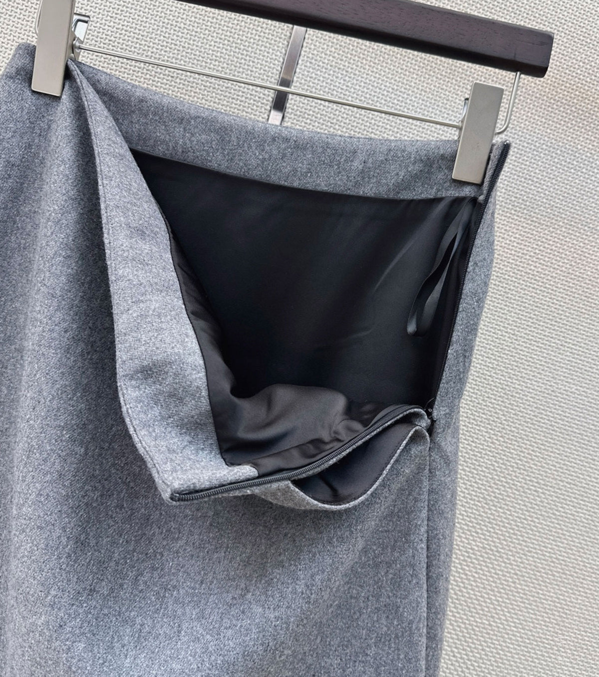 Wool skirt