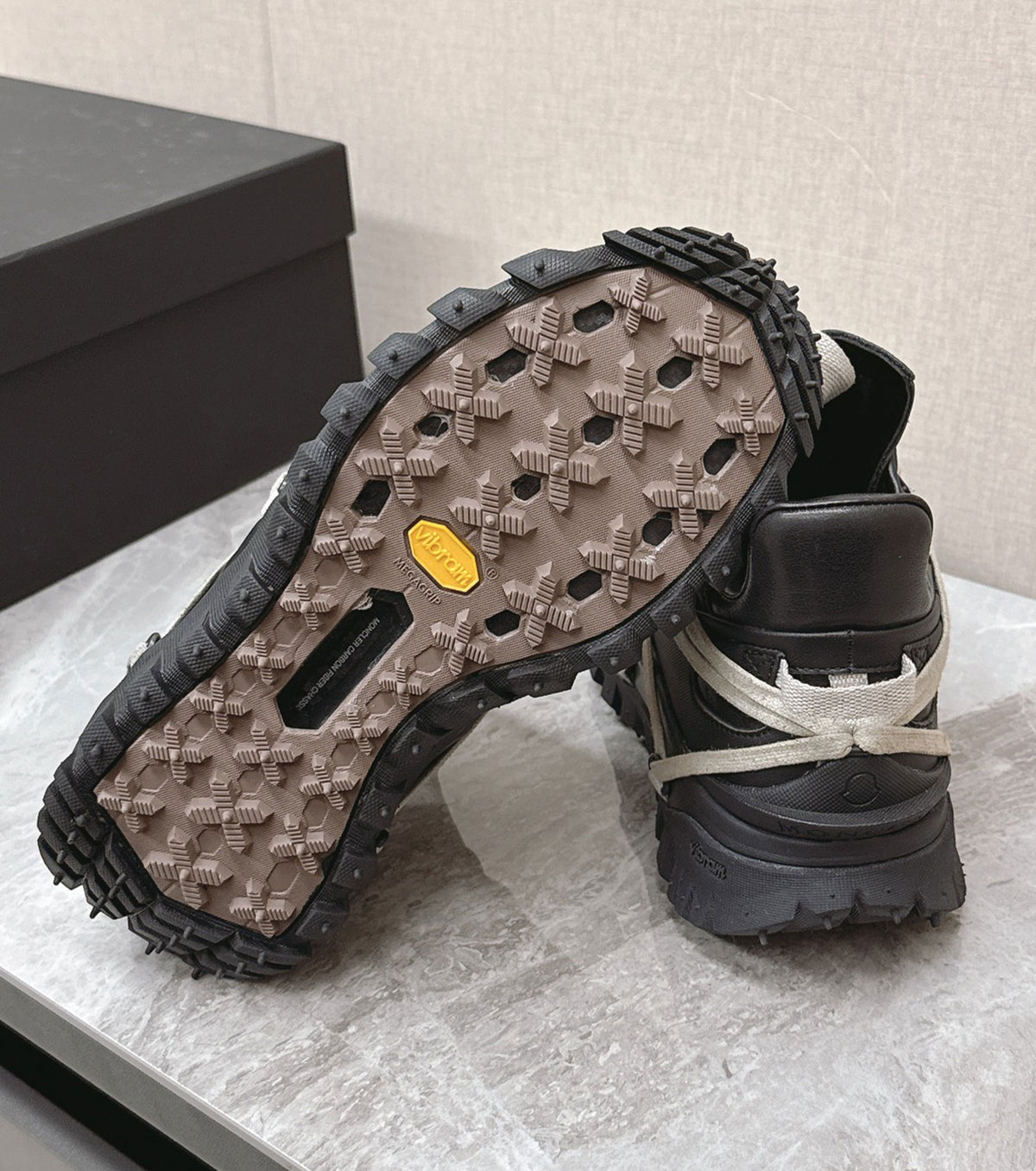 Trailgrip Megalace Sneakers