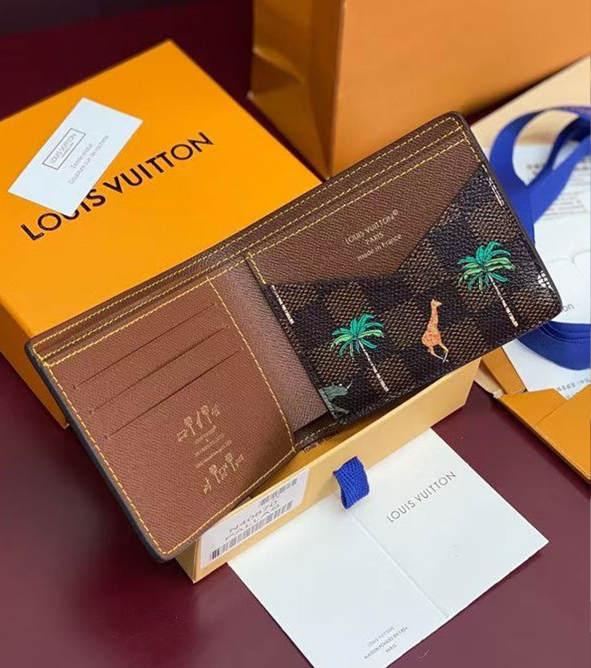 Multiple Wallet x The Darjeeling Limited