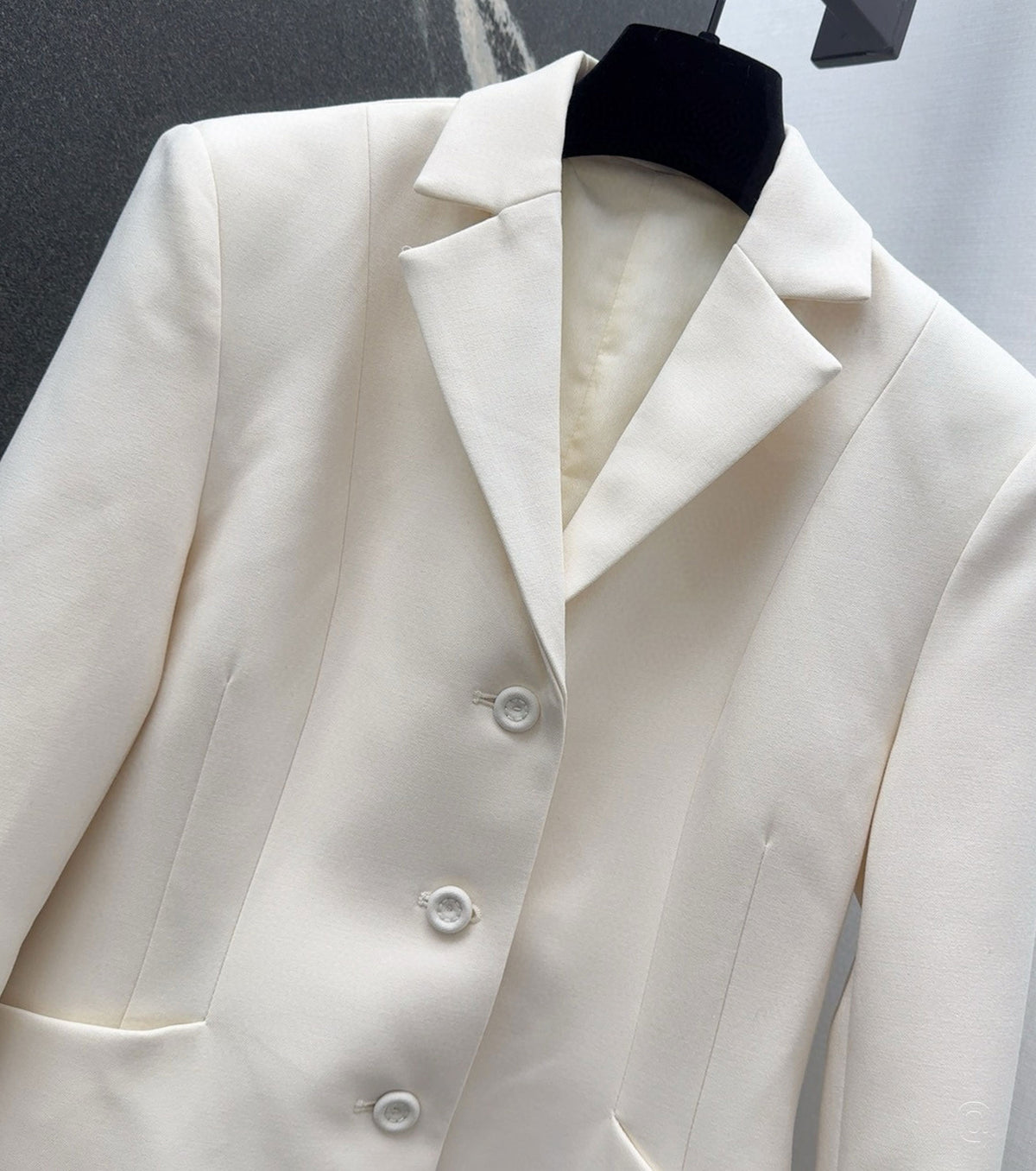 30 Montaigne Bar Jacket