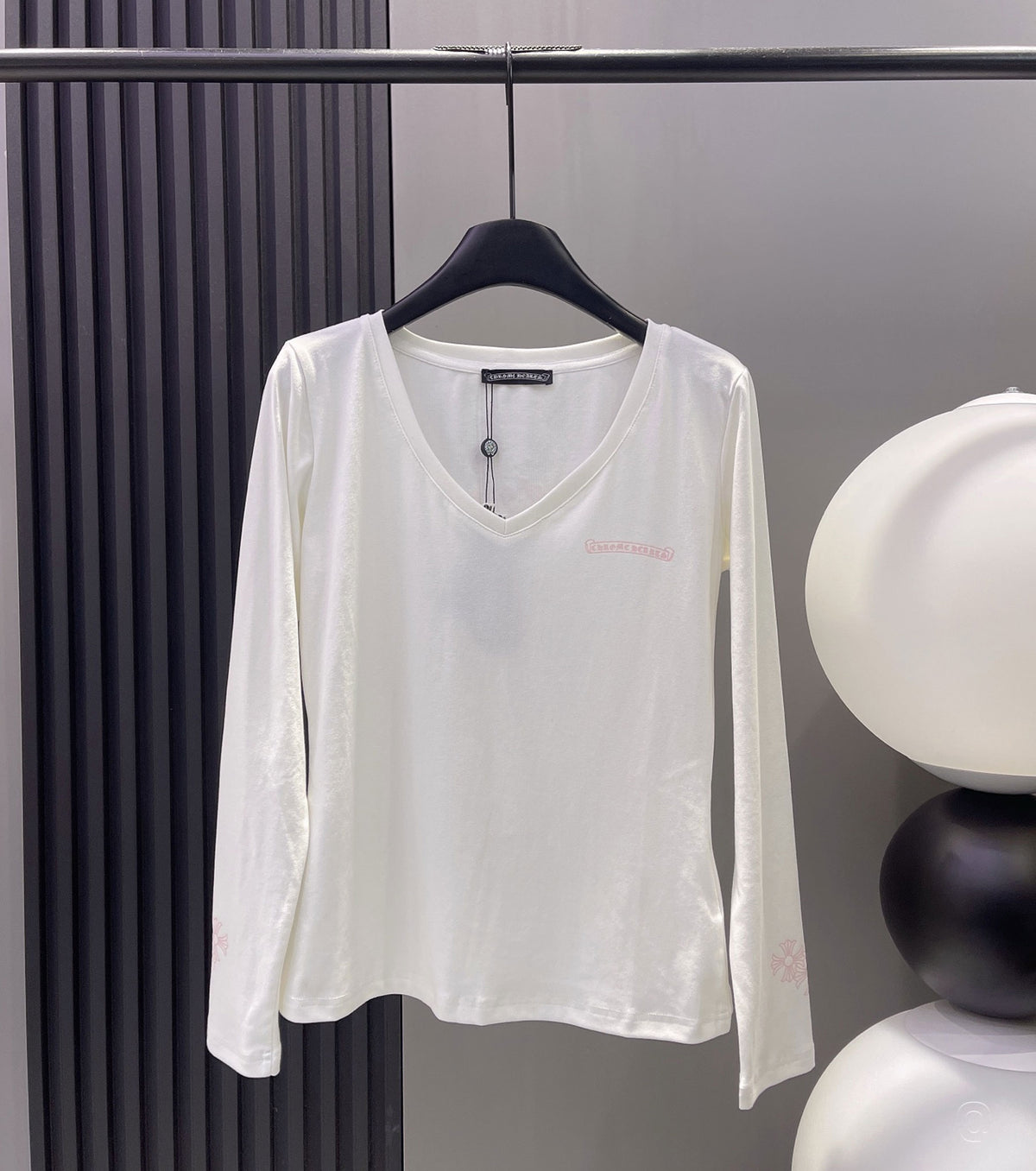 Women long-sleeved T-shirt