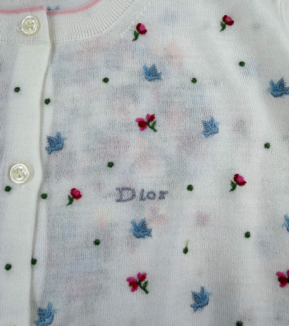 Фино плетена жилетка