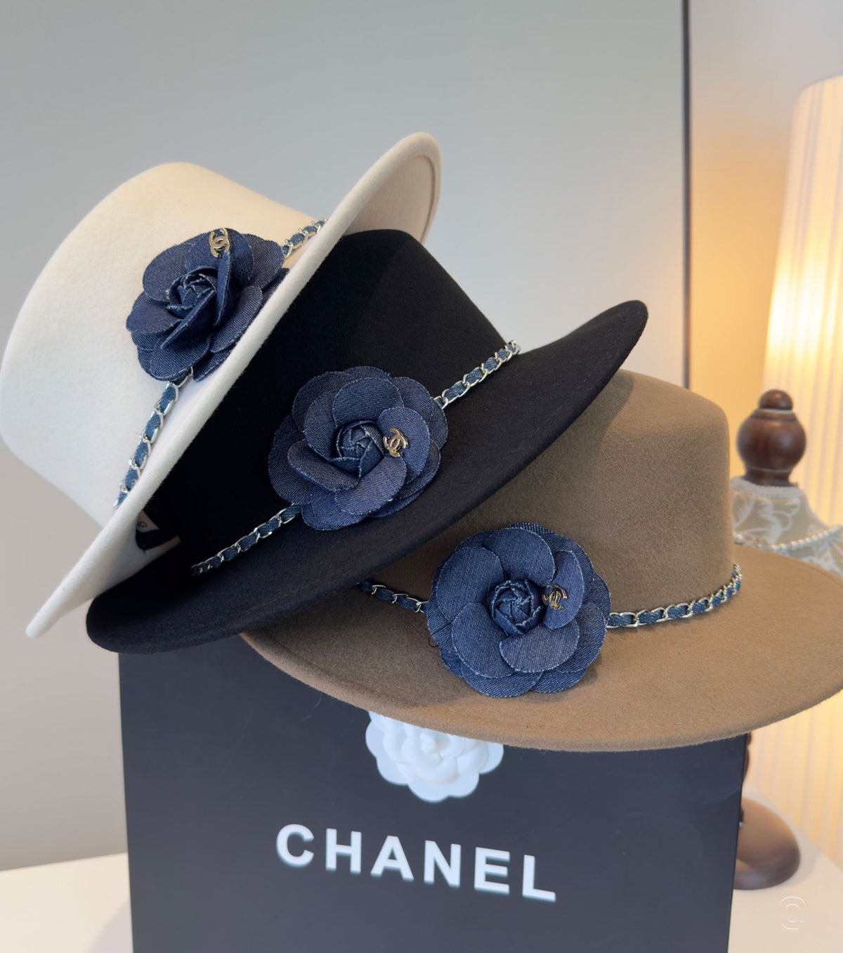 Дамска шапка