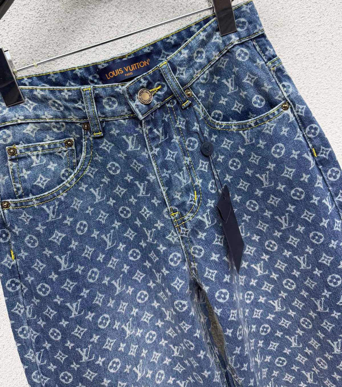 Дънки с висока талия