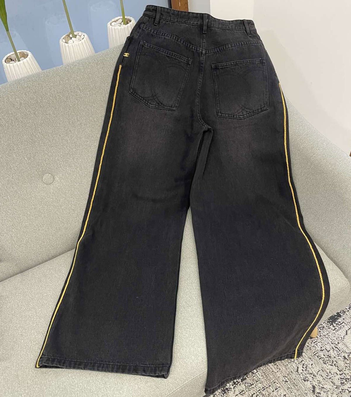 Women jeans