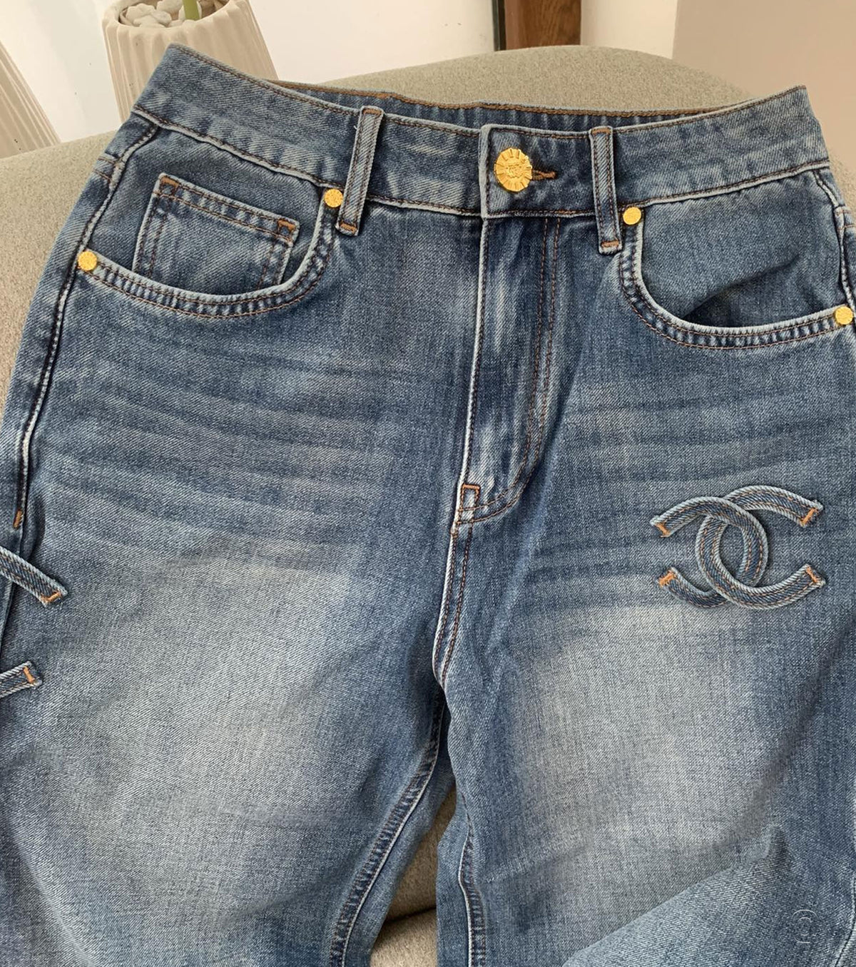 Women jeans