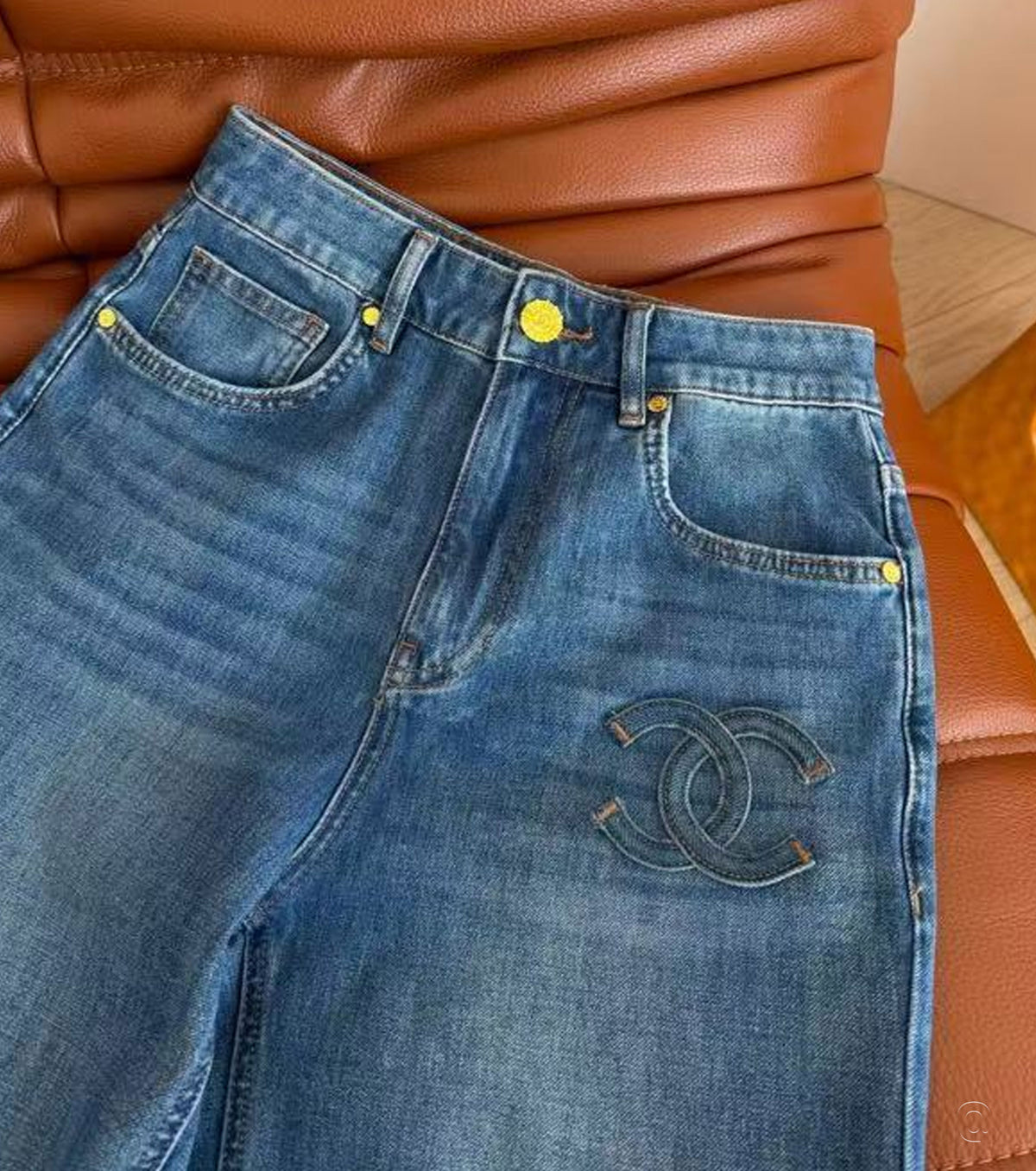 Women jeans
