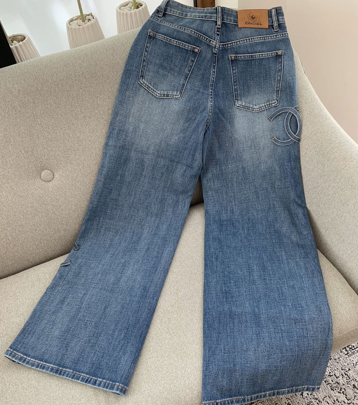 Women jeans
