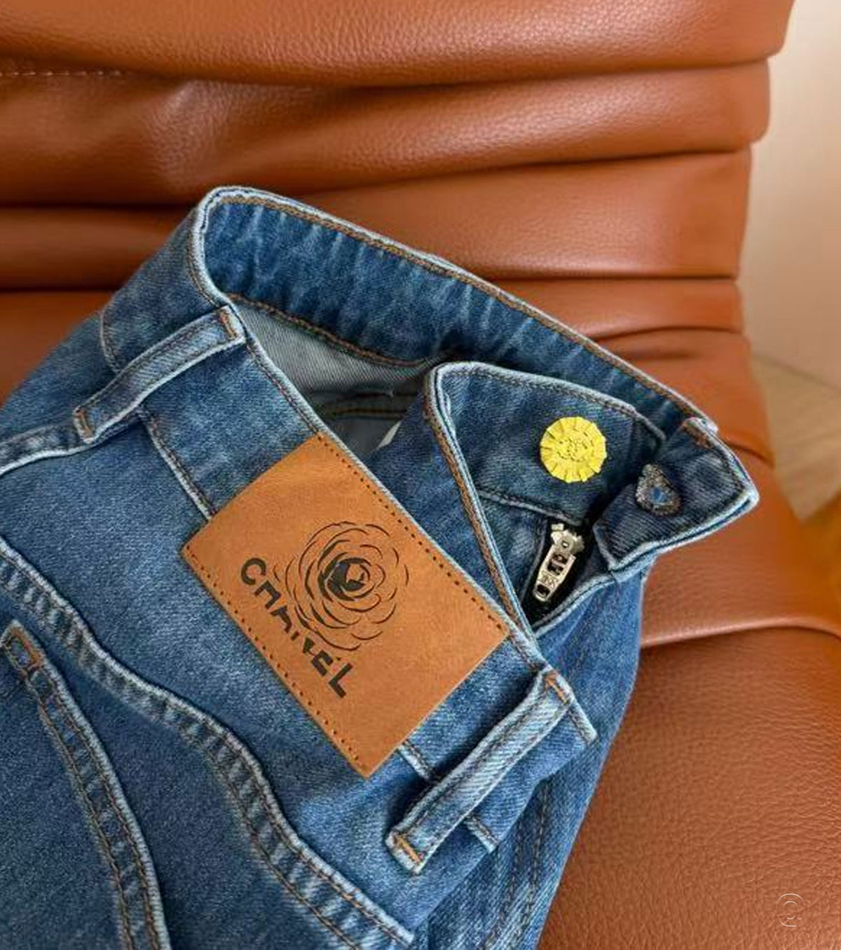 Women jeans