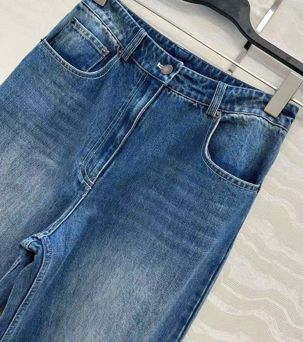 Women Straight-leg denim jeans