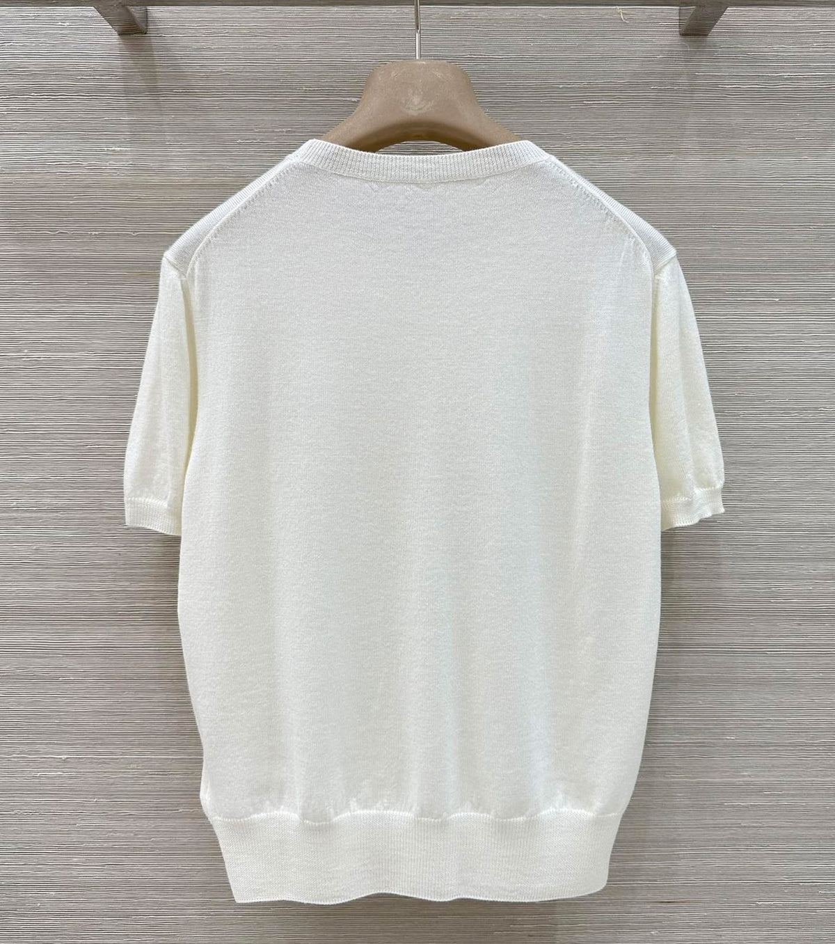 Втален пуловер с къс ръкав