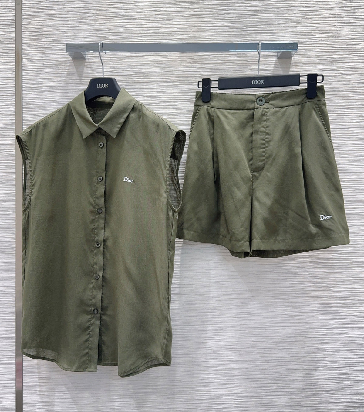 Women set