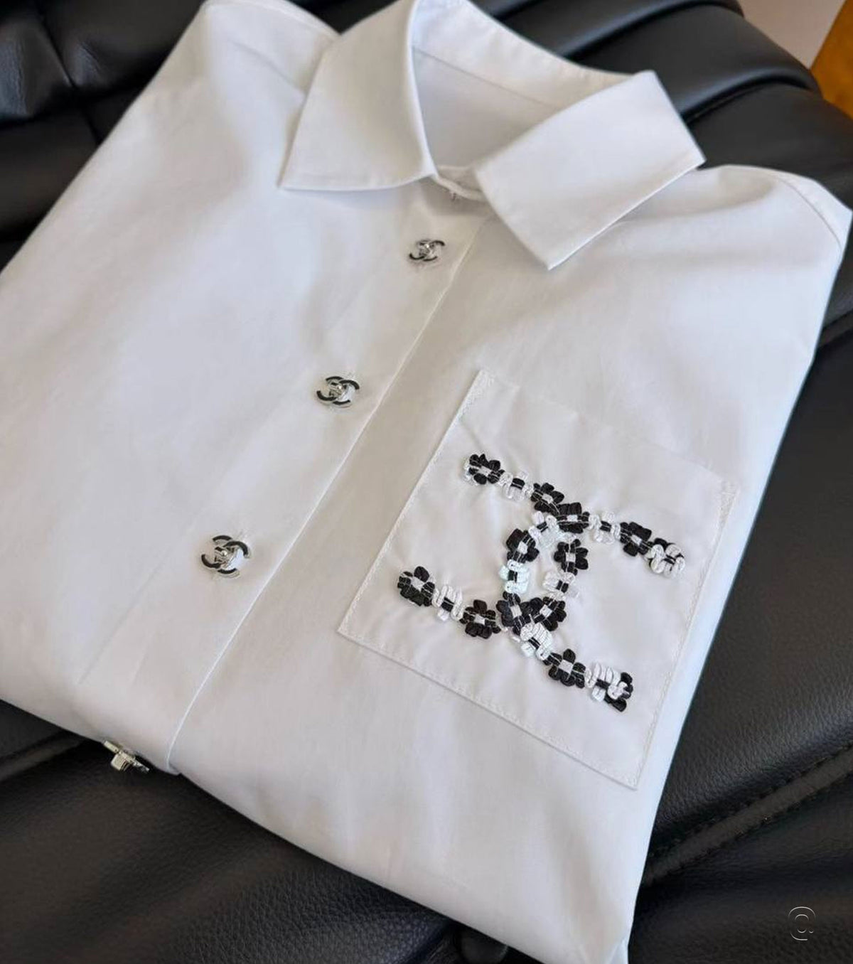 Women shirt