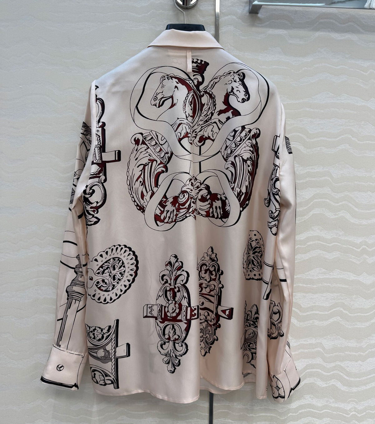 Women shirt