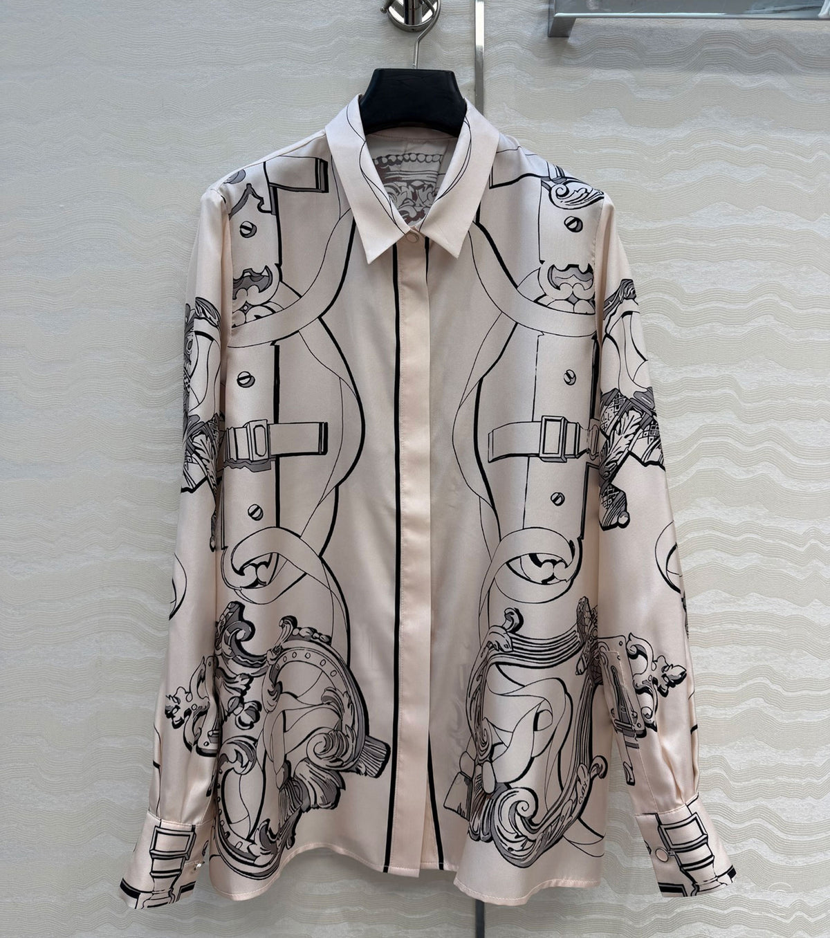 Women shirt