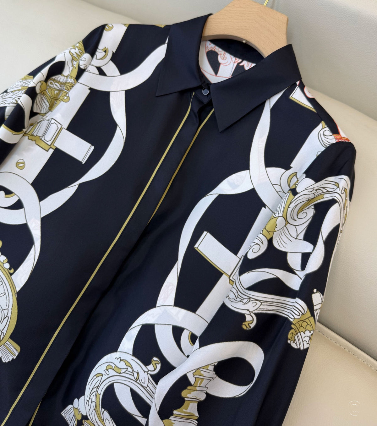 Women shirt
