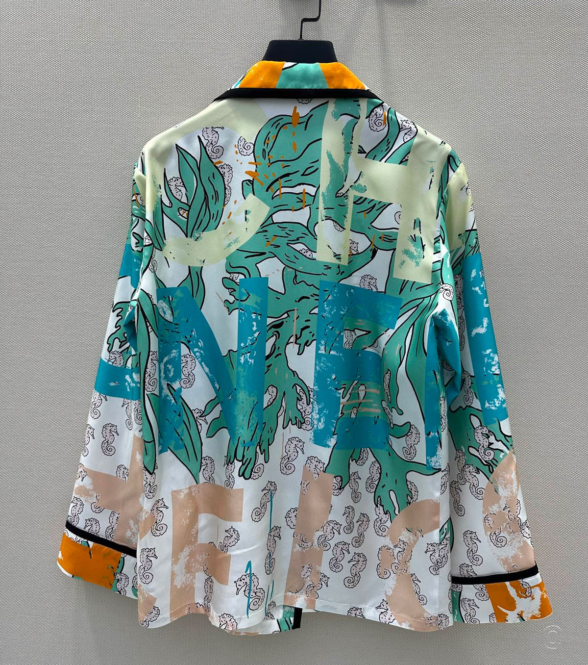 Women shirt