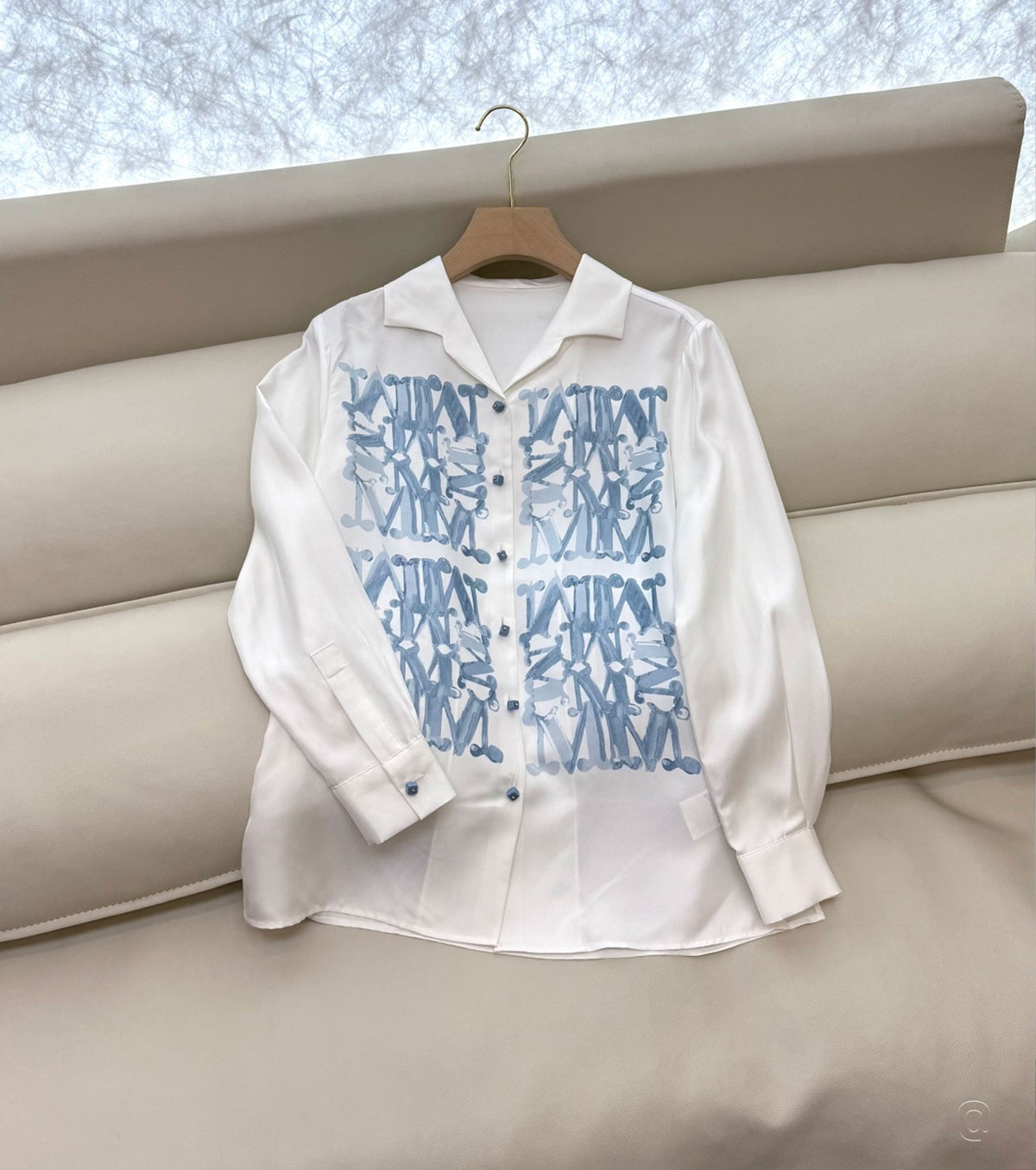 Копринена риза с принт