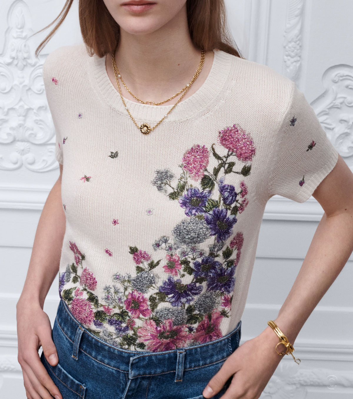 Short-Sleeved Embroidered Sweater