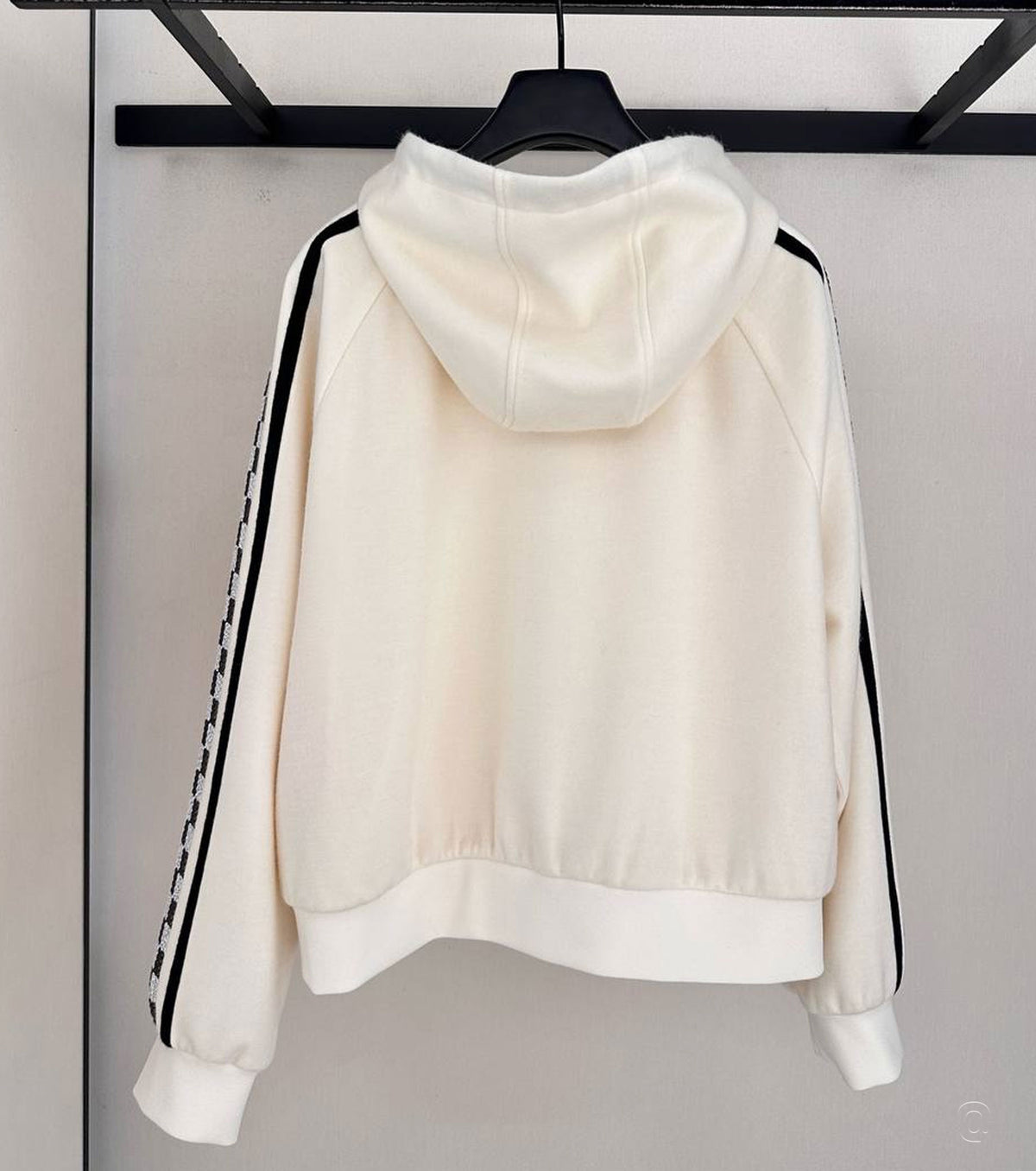 Women wool sweatshirt