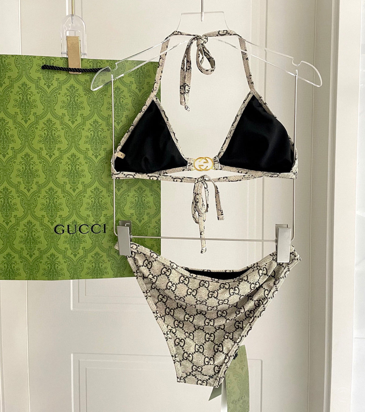 Бански от две части