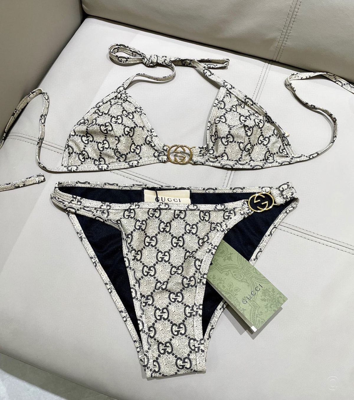 Бански от две части