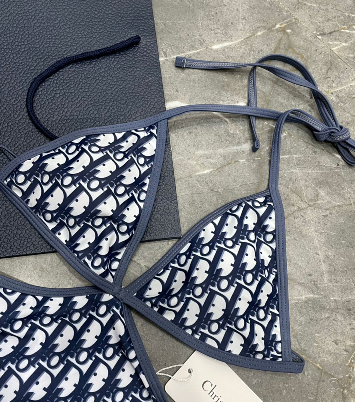 Бански костюм