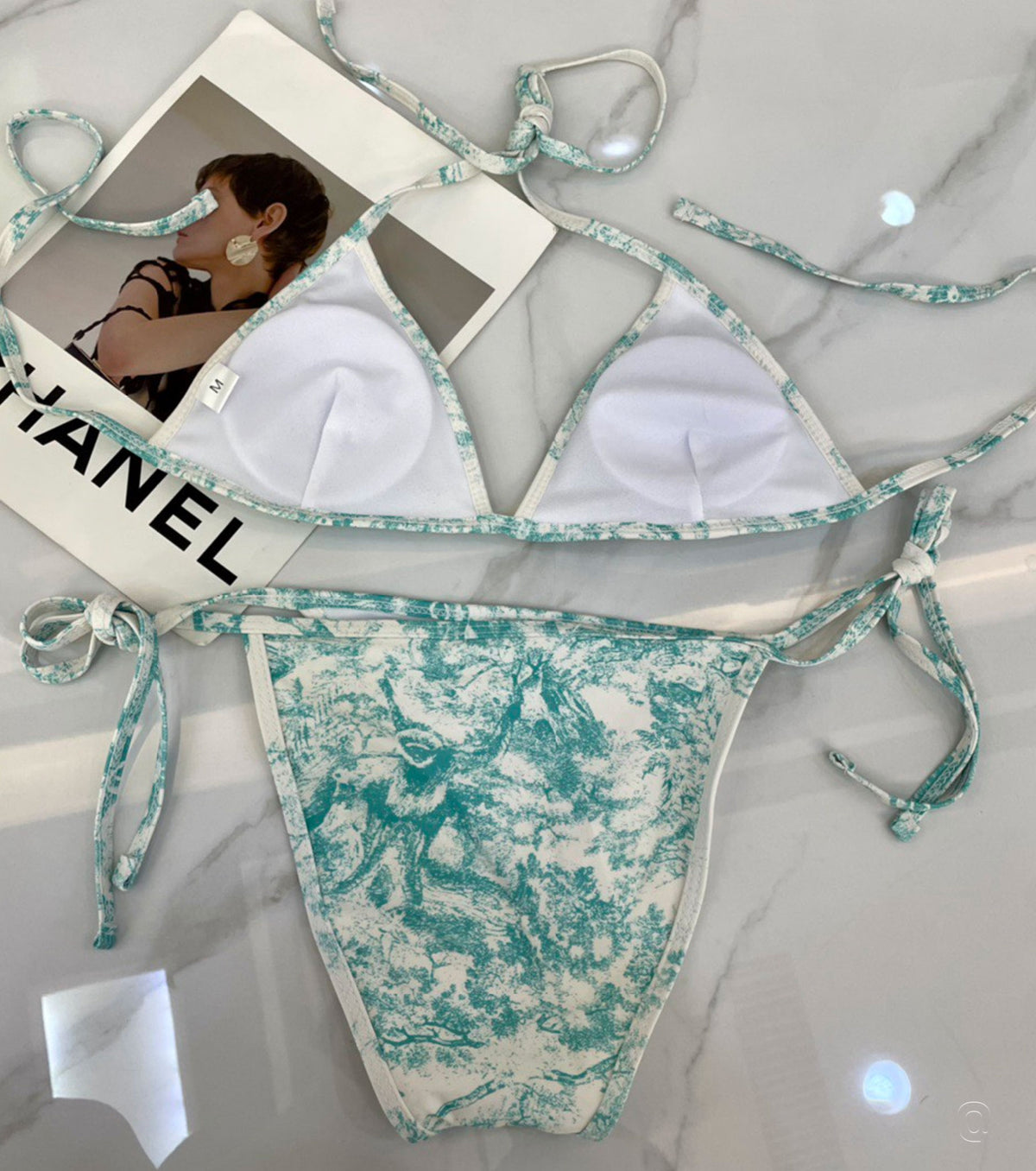 Бански от две части