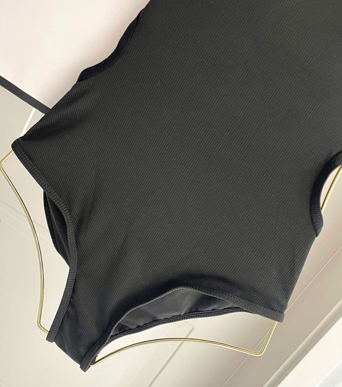 Бански костюм