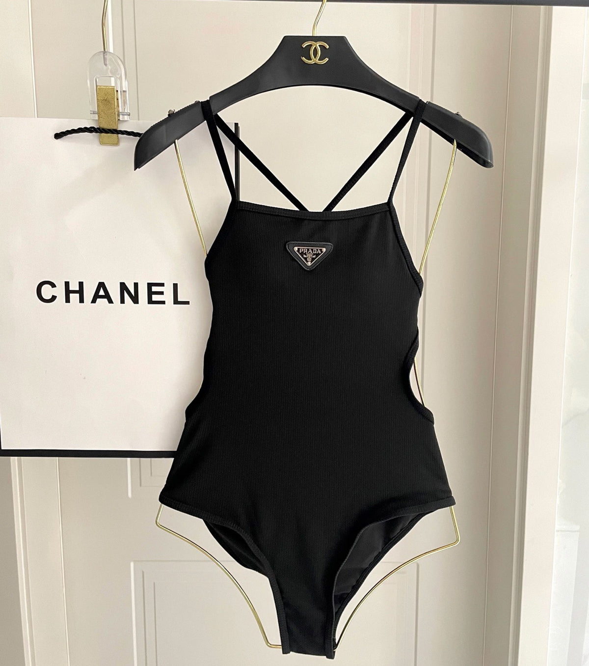 Бански костюм