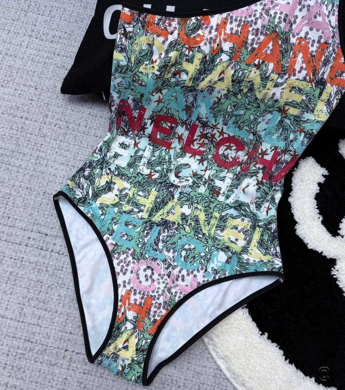 ONE-PIECE SWIMSUIT