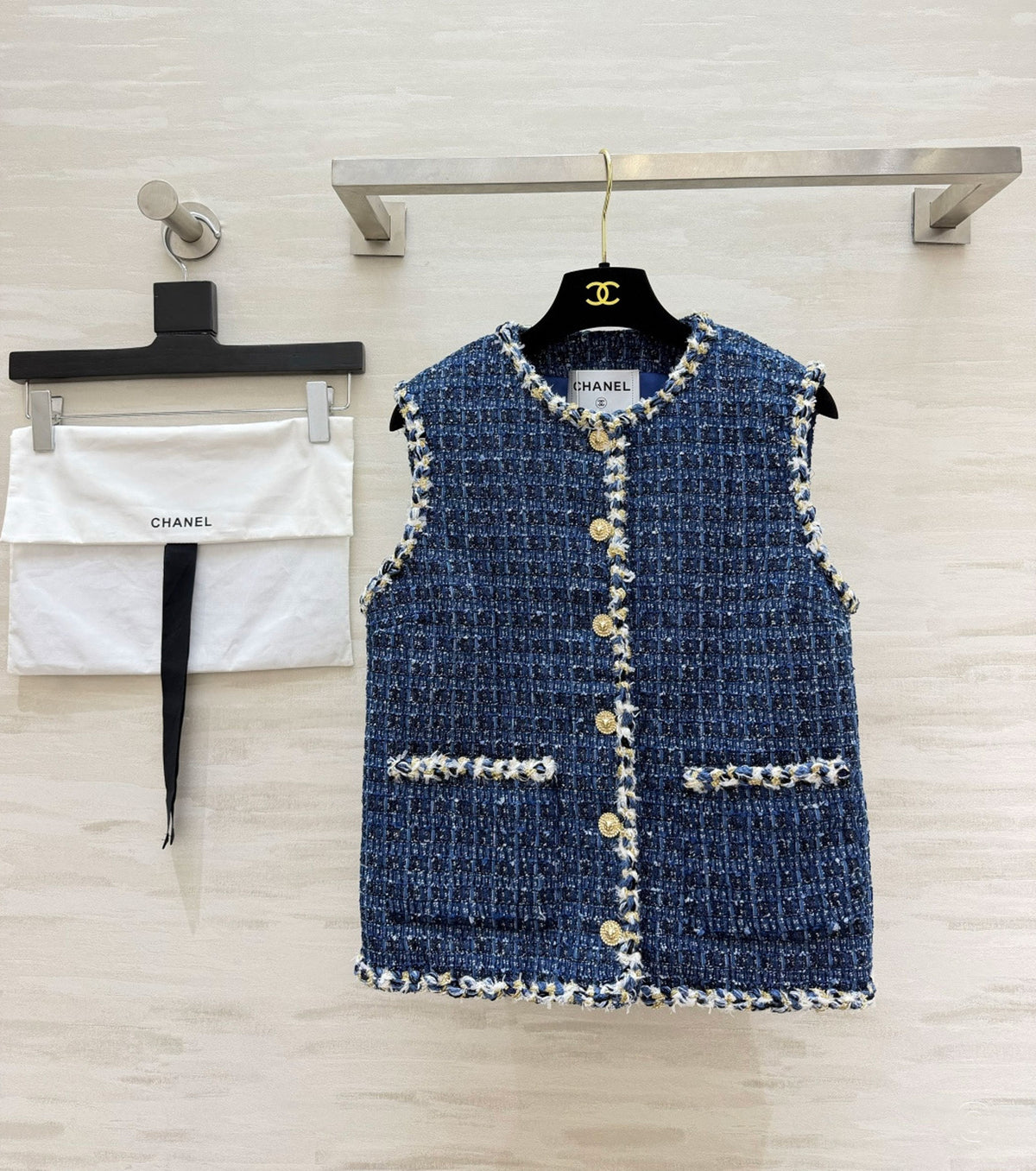 Women vest
