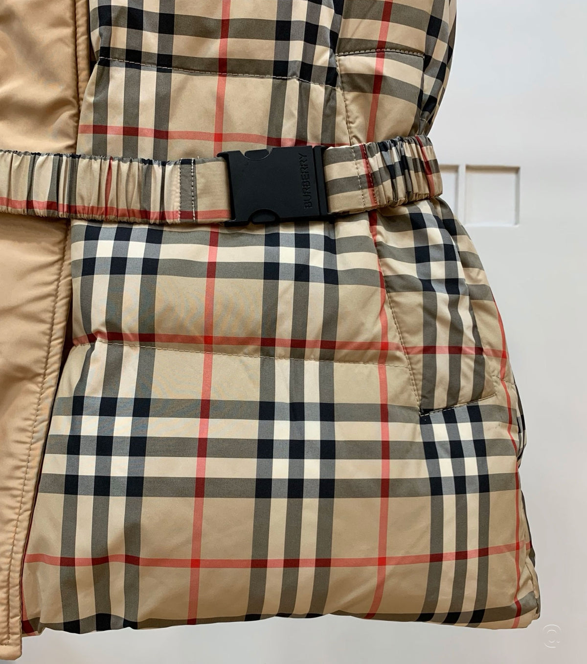 Дамски двулицев елек от гъши пух