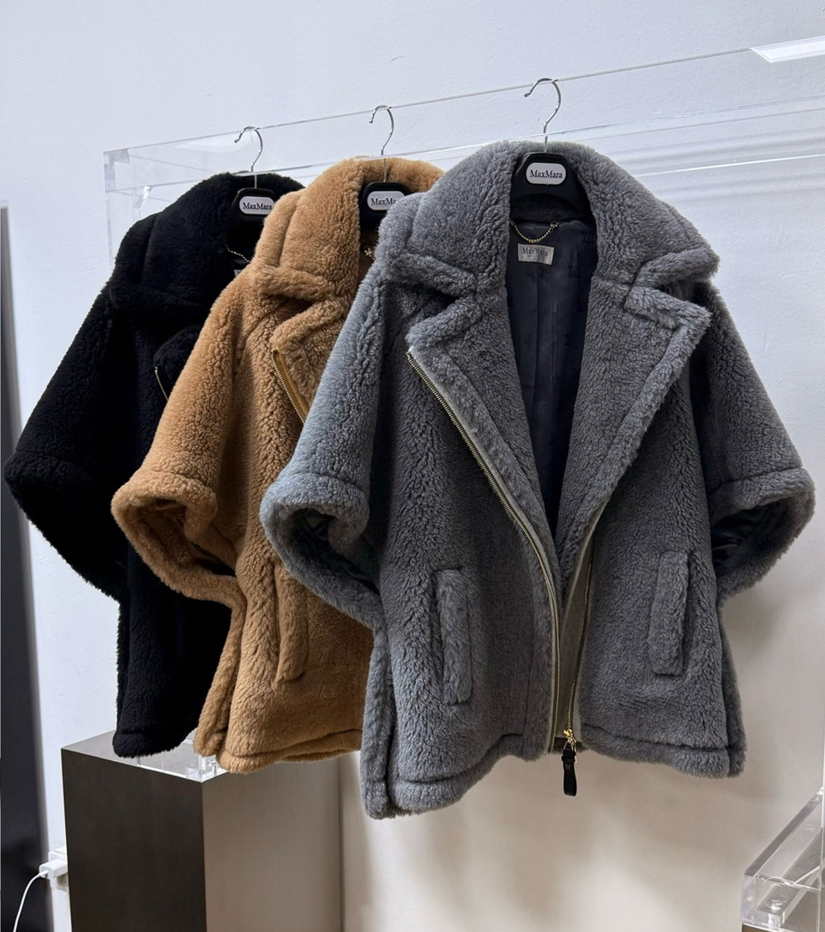 Women alpaca wool cape vest