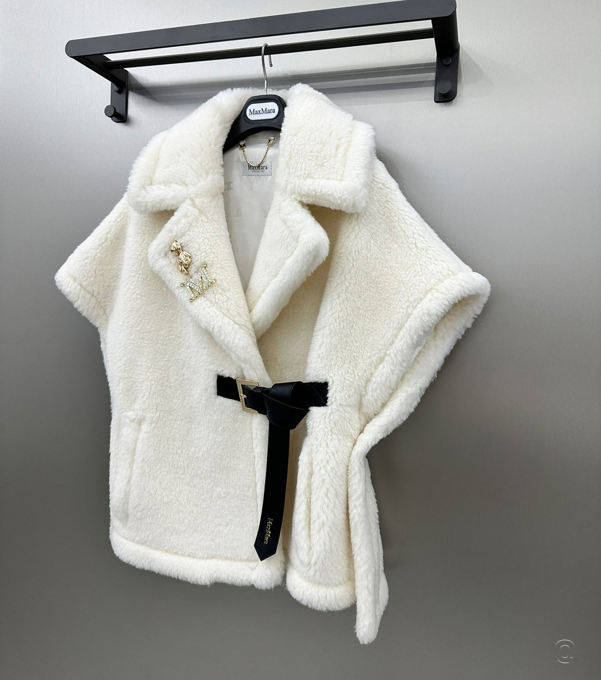 Women alpaca wool cape vest