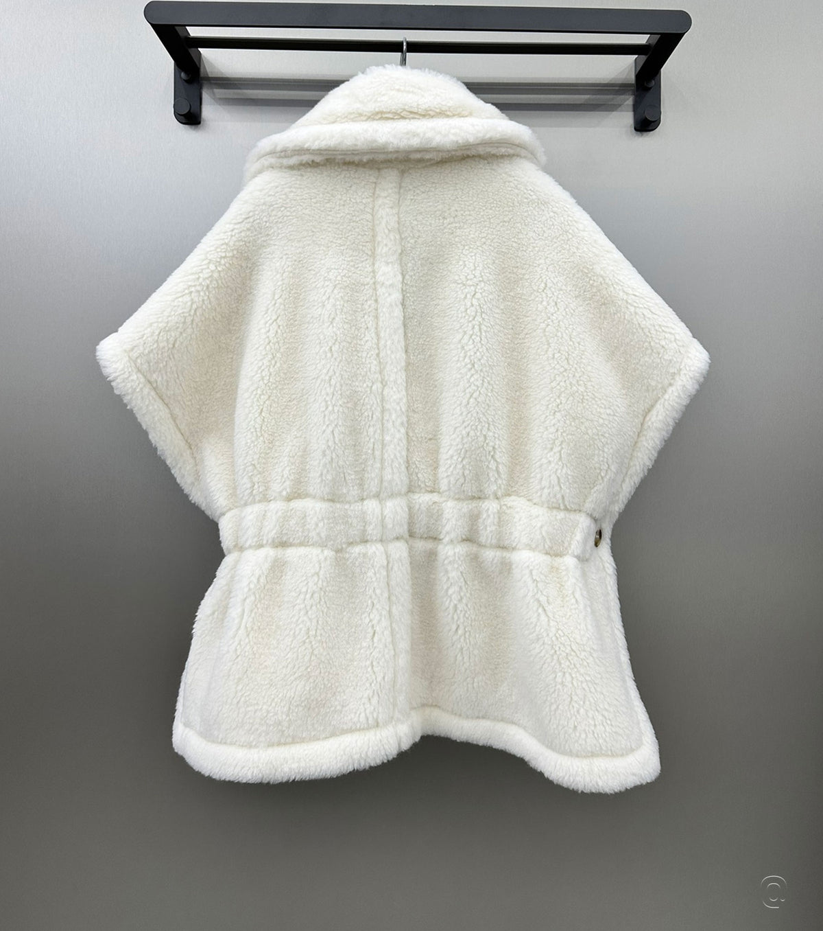 Women alpaca wool cape vest