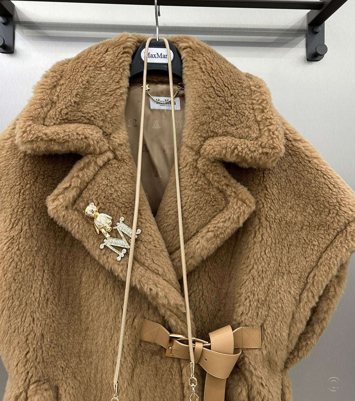 Women alpaca wool cape vest