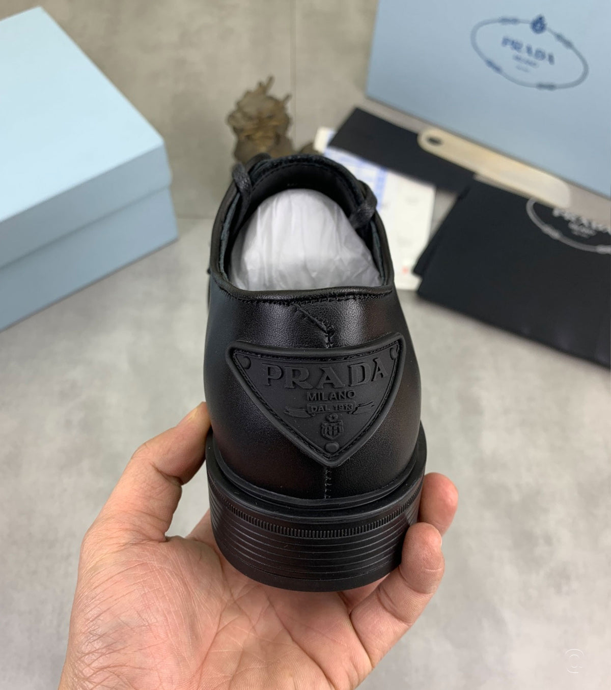 Brushed leather derby shoes