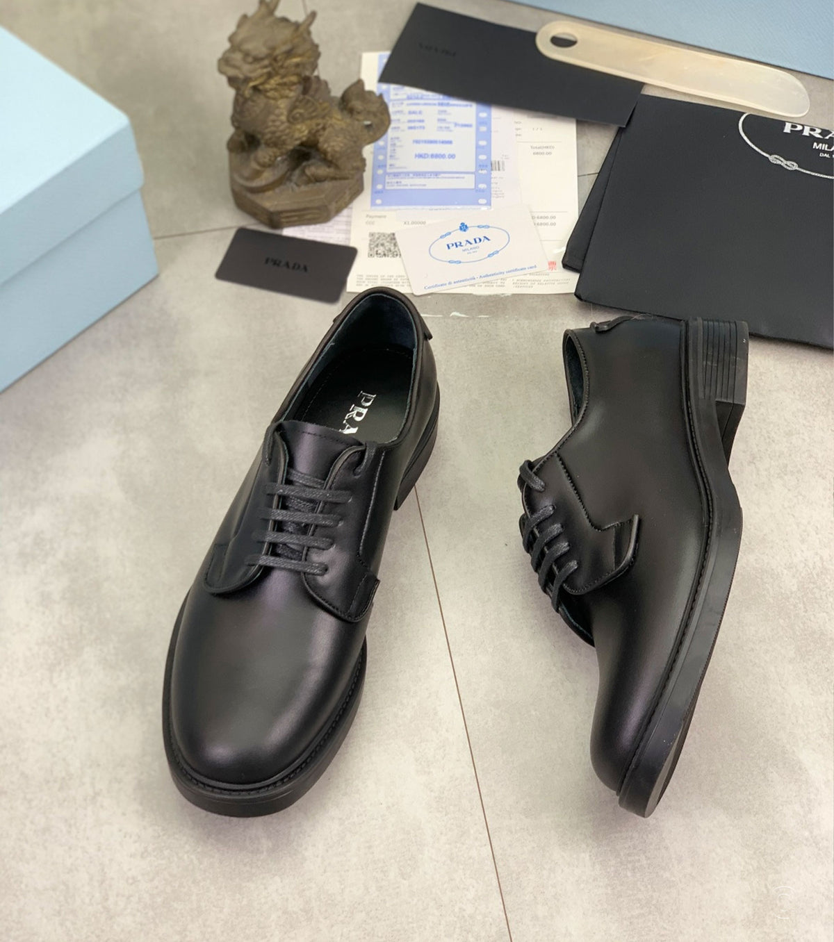 Brushed leather derby shoes