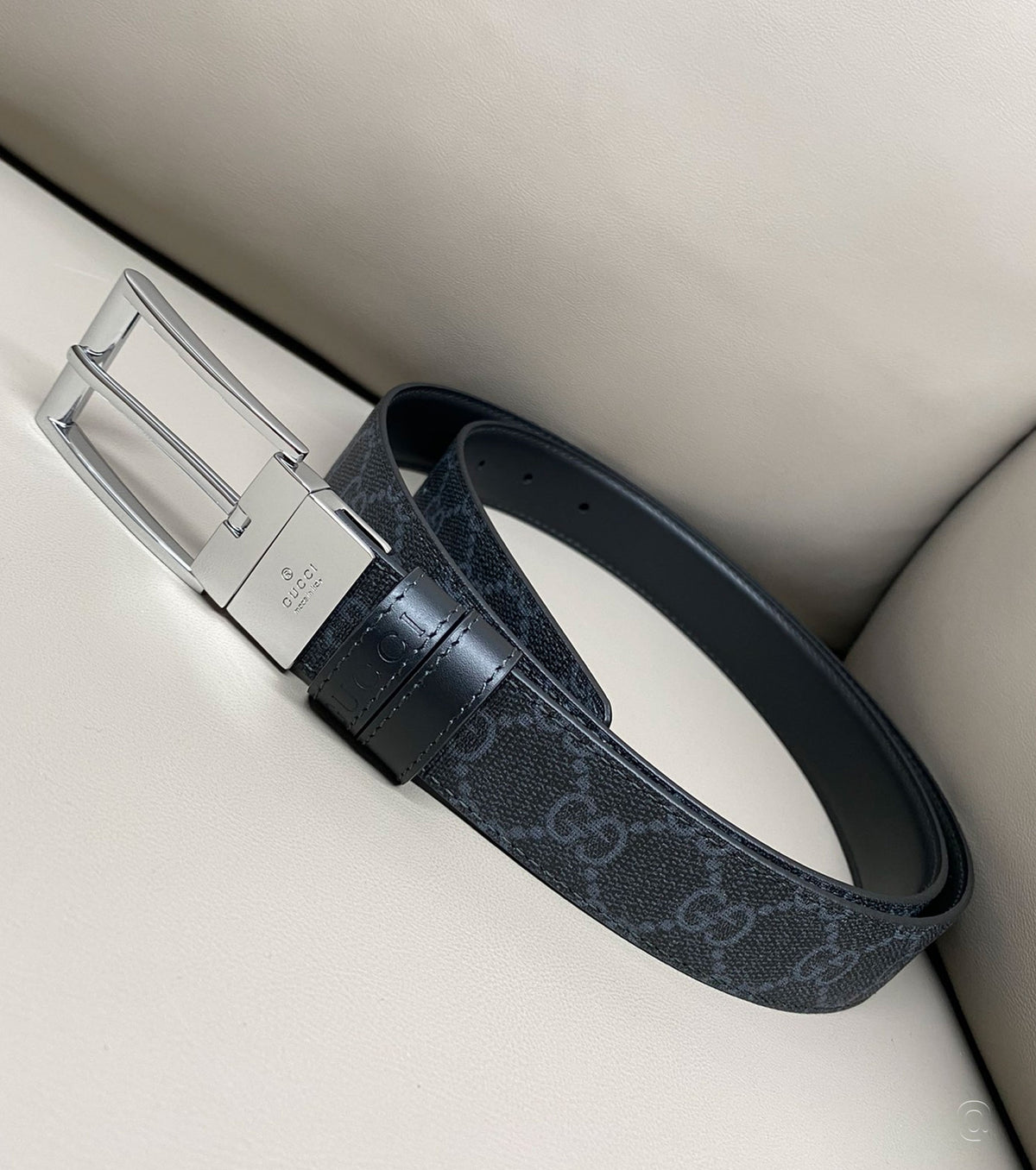 Двулицев колан с правоъгълна катарама