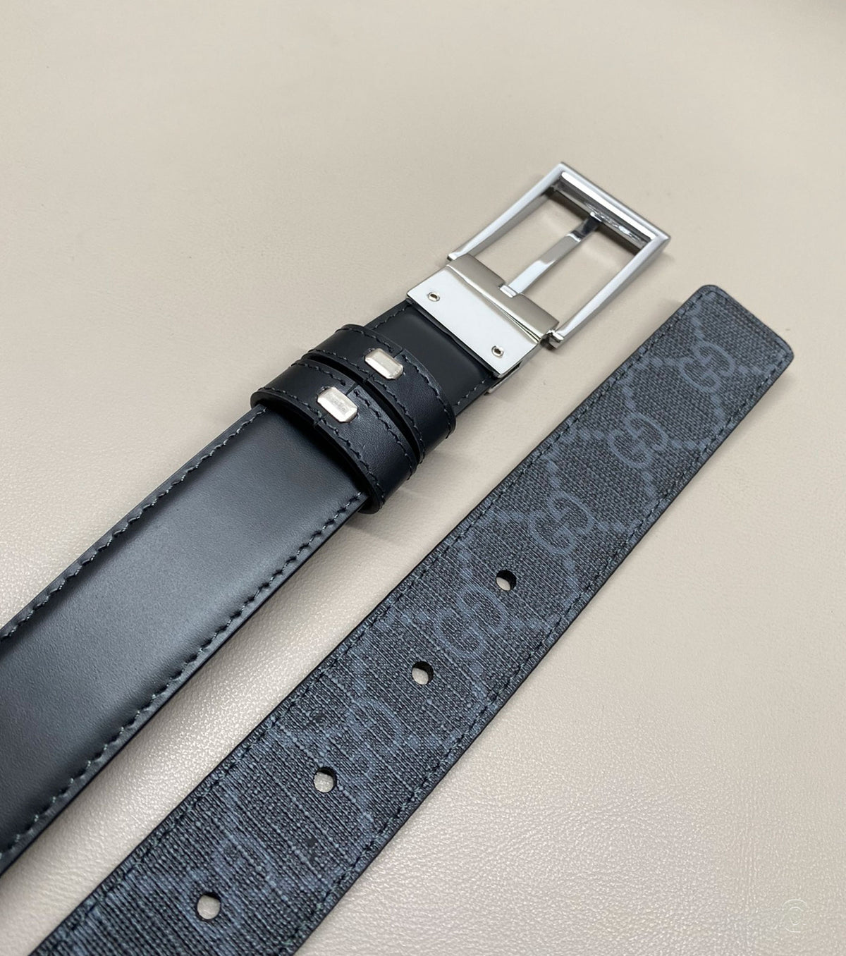 Двулицев колан с правоъгълна катарама