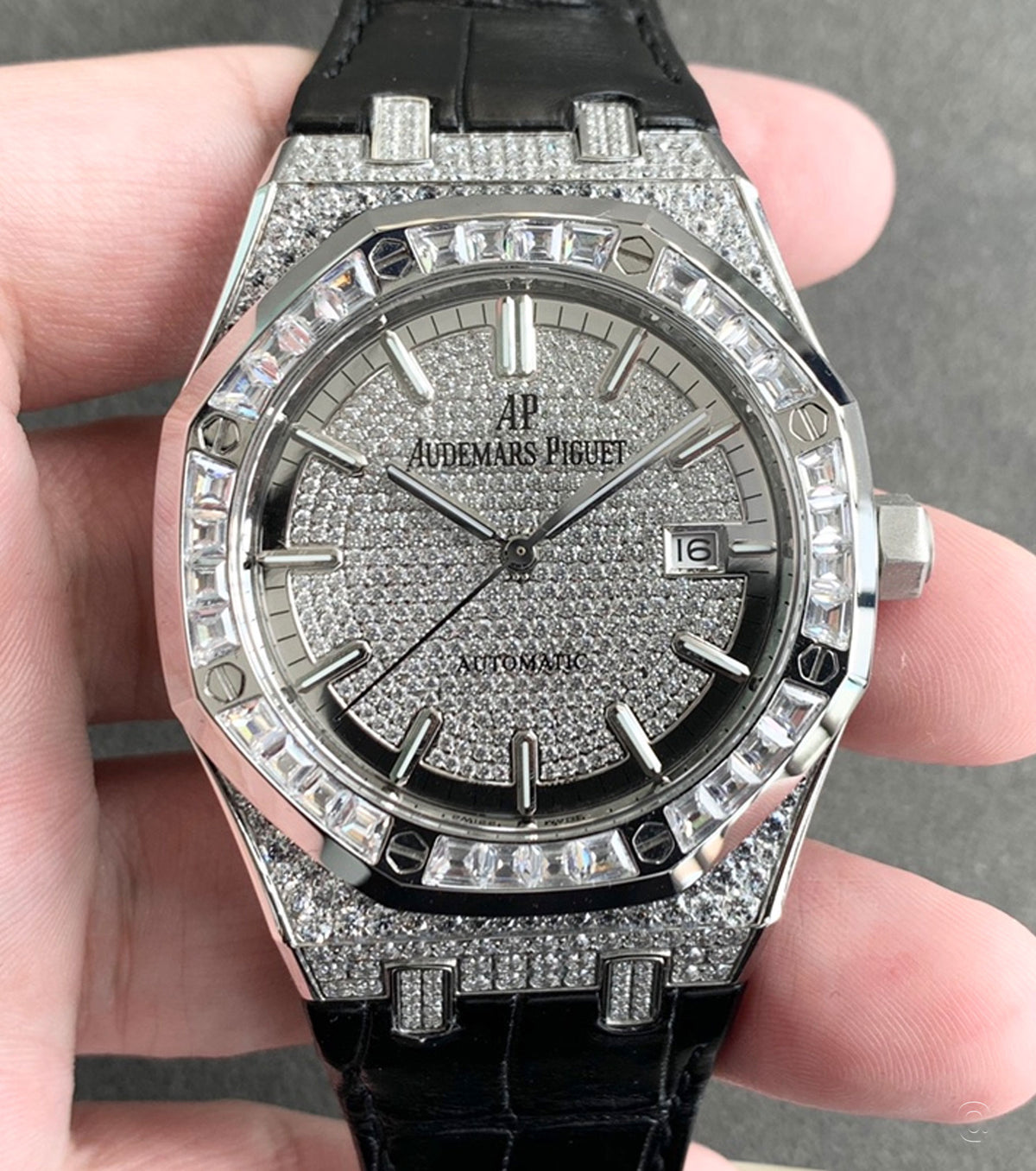 Самонавиващ се Royal Oak