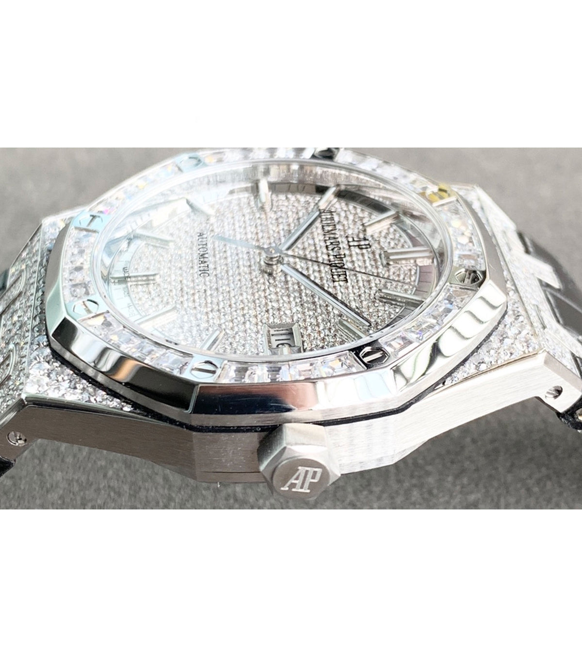 Самонавиващ се Royal Oak