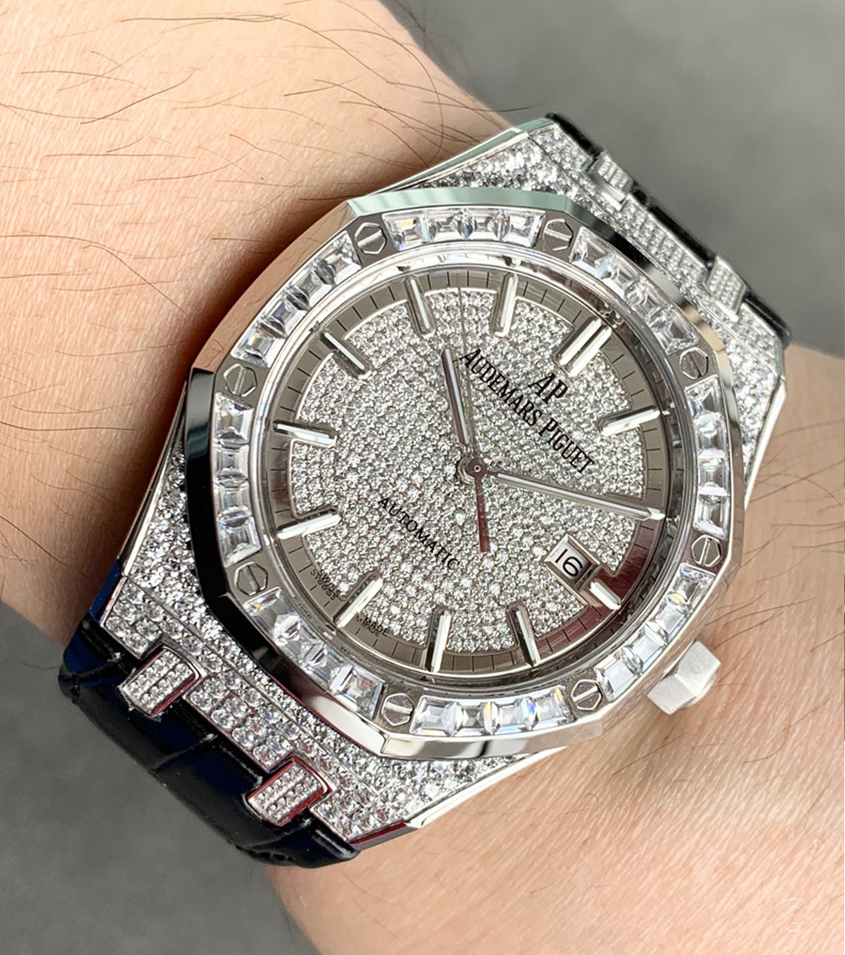 Самонавиващ се Royal Oak