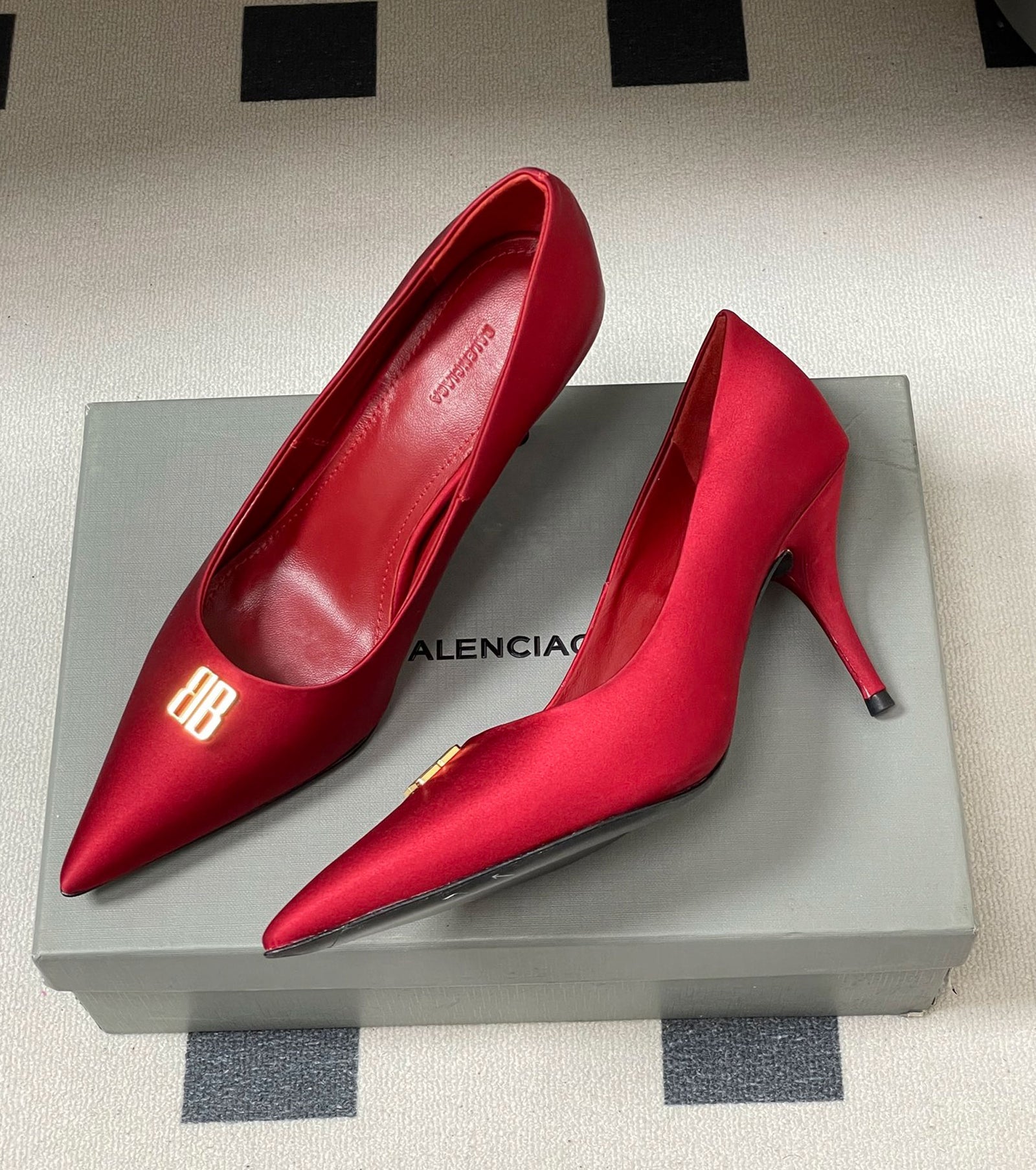 BB обувки на висок ток