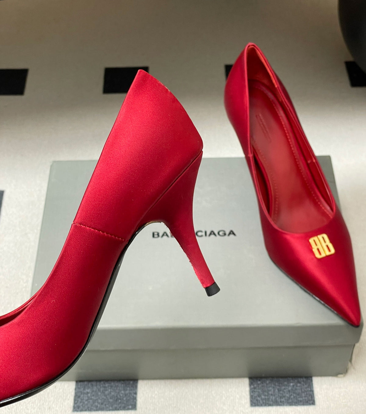 BB обувки на висок ток