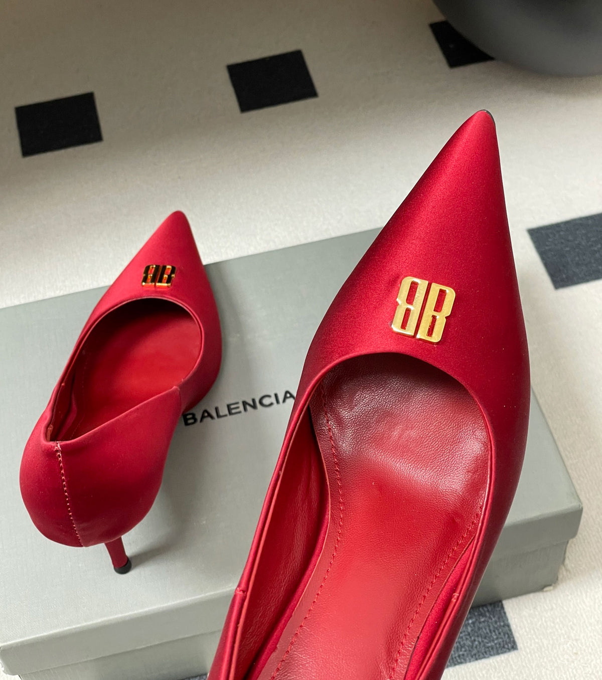 BB обувки на висок ток