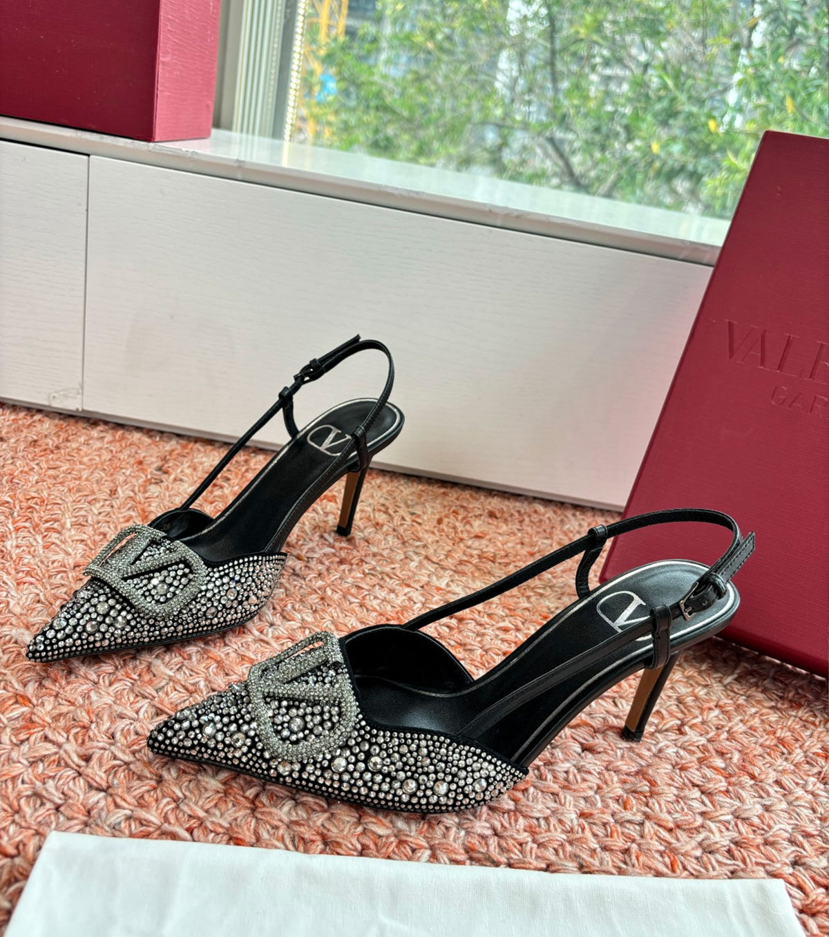 VLogo Signature embellished slingback pumps